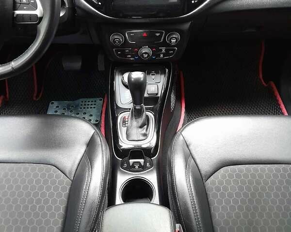 Красный Джип Компас, объемом двигателя 2.36 л и пробегом 73 тыс. км за 15950 $, фото 74 на Automoto.ua