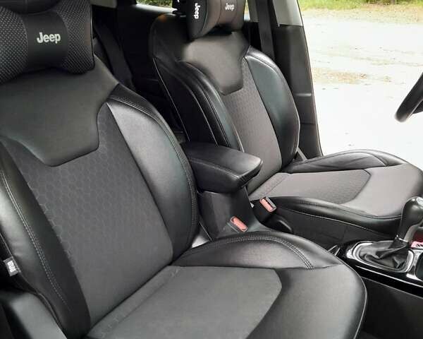 Красный Джип Компас, объемом двигателя 2.36 л и пробегом 73 тыс. км за 15950 $, фото 72 на Automoto.ua