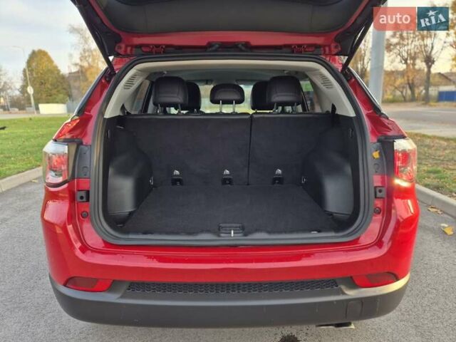 Красный Джип Компас, объемом двигателя 2.4 л и пробегом 143 тыс. км за 14200 $, фото 5 на Automoto.ua