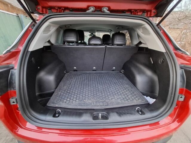 Червоний Джип Compass, об'ємом двигуна 2.4 л та пробігом 61 тис. км за 16000 $, фото 5 на Automoto.ua