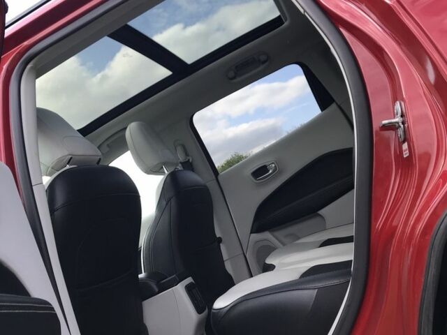 Джип Компас 2019 в Синельниковом на Automoto.ua Красный Джип Компас, объемом двигателя 2.4 л и пробегом 74 тыс. км за 16400 $, фото 7 на Automoto.ua