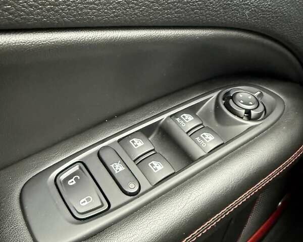 Красный Джип Компас, объемом двигателя 2.36 л и пробегом 62 тыс. км за 20000 $, фото 4 на Automoto.ua