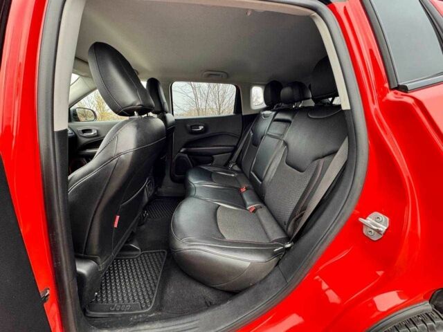 Красный Джип Компас, объемом двигателя 0 л и пробегом 144 тыс. км за 14600 $, фото 6 на Automoto.ua