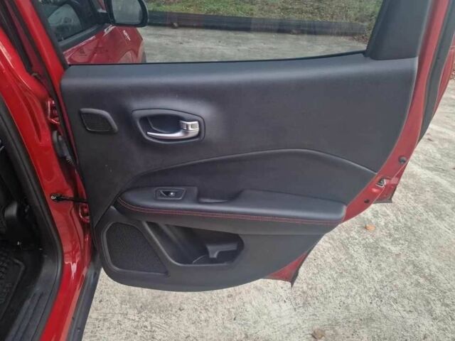 Красный Джип Компас, объемом двигателя 0 л и пробегом 72 тыс. км за 10100 $, фото 18 на Automoto.ua