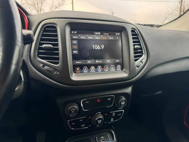 Красный Джип Компас, объемом двигателя 0 л и пробегом 144 тыс. км за 14600 $, фото 8 на Automoto.ua