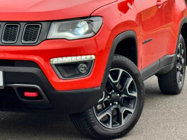 Красный Джип Компас, объемом двигателя 0 л и пробегом 144 тыс. км за 14600 $, фото 1 на Automoto.ua