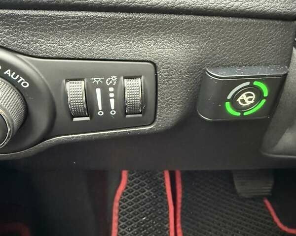 Красный Джип Компас, объемом двигателя 2.36 л и пробегом 62 тыс. км за 20000 $, фото 1 на Automoto.ua