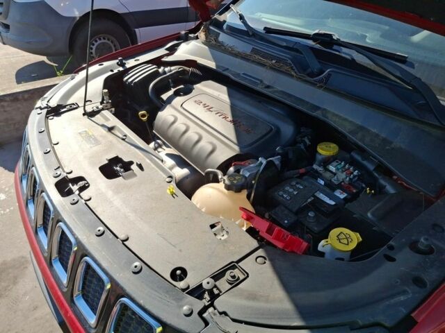 Красный Джип Компас, объемом двигателя 2.4 л и пробегом 120 тыс. км за 14500 $, фото 10 на Automoto.ua