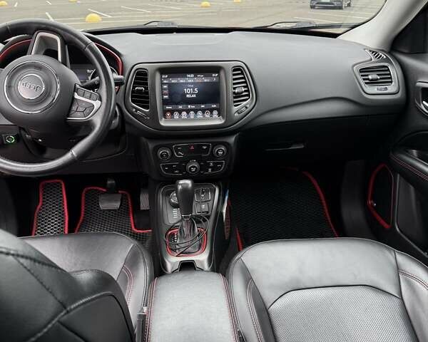 Красный Джип Компас, объемом двигателя 2.36 л и пробегом 62 тыс. км за 20000 $, фото 16 на Automoto.ua