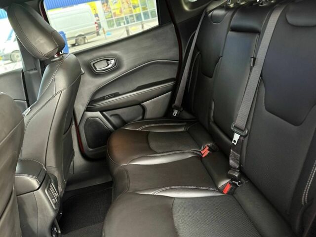 Червоний Джип Compass, об'ємом двигуна 0 л та пробігом 57 тис. км за 17500 $, фото 7 на Automoto.ua