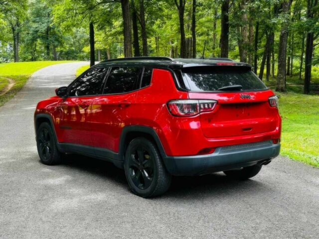 Червоний Джип Compass, об'ємом двигуна 2.4 л та пробігом 32 тис. км за 12500 $, фото 5 на Automoto.ua