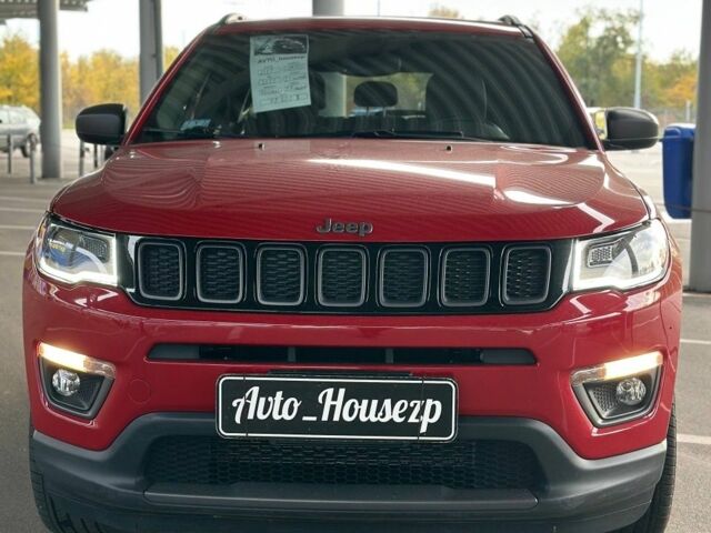 Червоний Джип Compass, об'ємом двигуна 0 л та пробігом 57 тис. км за 17500 $, фото 2 на Automoto.ua