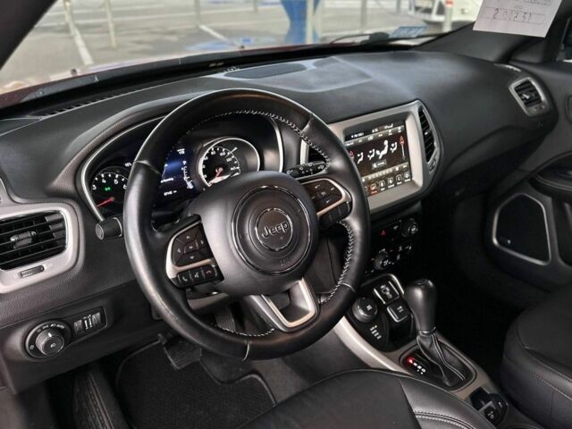 Червоний Джип Compass, об'ємом двигуна 0 л та пробігом 57 тис. км за 17500 $, фото 6 на Automoto.ua