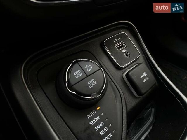 Червоний Джип Compass, об'ємом двигуна 2.36 л та пробігом 120 тис. км за 16500 $, фото 18 на Automoto.ua