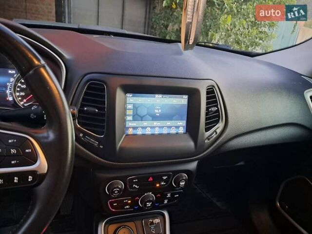 Червоний Джип Compass, об'ємом двигуна 2.36 л та пробігом 42 тис. км за 16500 $, фото 8 на Automoto.ua