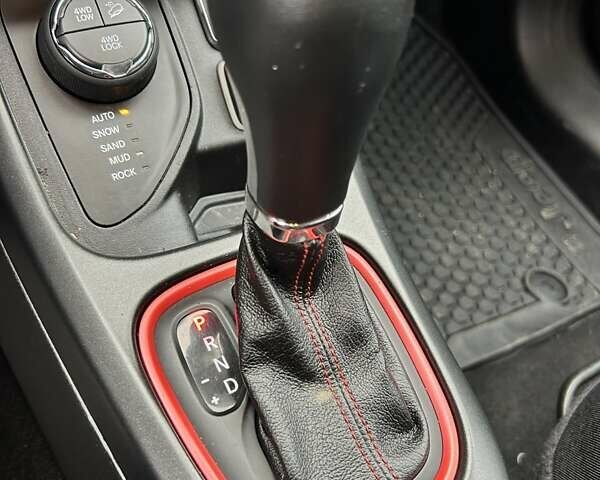 Красный Джип Компас, объемом двигателя 2.4 л и пробегом 112 тыс. км за 18000 $, фото 22 на Automoto.ua