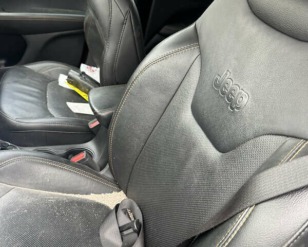 Красный Джип Компас, объемом двигателя 2.4 л и пробегом 78 тыс. км за 11600 $, фото 17 на Automoto.ua