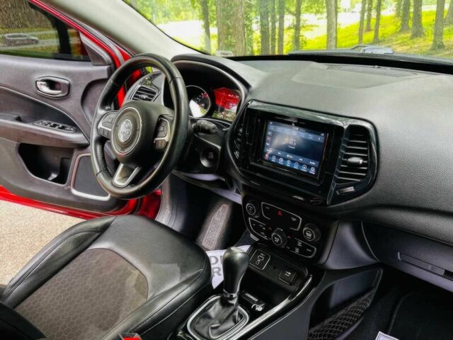 Червоний Джип Compass, об'ємом двигуна 2.4 л та пробігом 32 тис. км за 12500 $, фото 7 на Automoto.ua