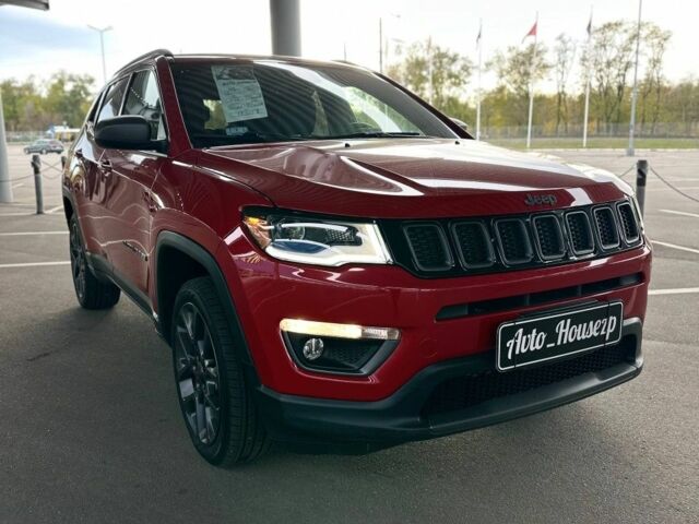 Червоний Джип Compass, об'ємом двигуна 0 л та пробігом 57 тис. км за 17500 $, фото 1 на Automoto.ua