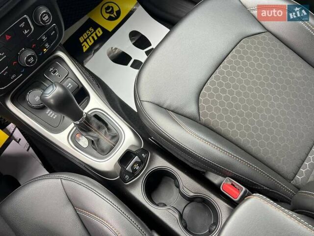 Червоний Джип Compass, об'ємом двигуна 2.36 л та пробігом 16 тис. км за 17500 $, фото 16 на Automoto.ua