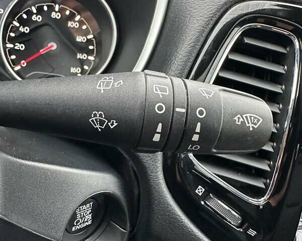 Красный Джип Компас, объемом двигателя 2.4 л и пробегом 62 тыс. км за 18900 $, фото 41 на Automoto.ua