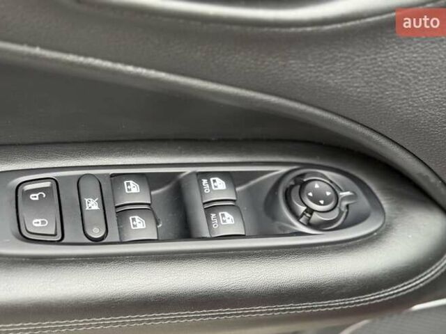 Красный Джип Компас, объемом двигателя 2.36 л и пробегом 100 тыс. км за 18500 $, фото 20 на Automoto.ua