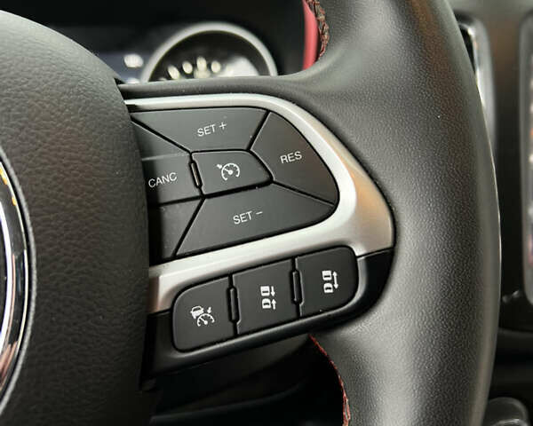 Красный Джип Компас, объемом двигателя 2.36 л и пробегом 198 тыс. км за 14900 $, фото 17 на Automoto.ua