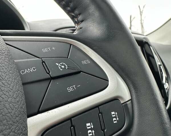 Красный Джип Компас, объемом двигателя 2.4 л и пробегом 62 тыс. км за 18900 $, фото 46 на Automoto.ua