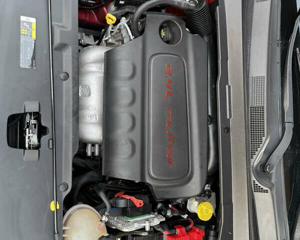 Джип Компас 2021 в Полтаве на Automoto.ua Красный Джип Компас, объемом двигателя 2.36 л и пробегом 100 тыс. км за 17200 $, фото 41 на Automoto.ua