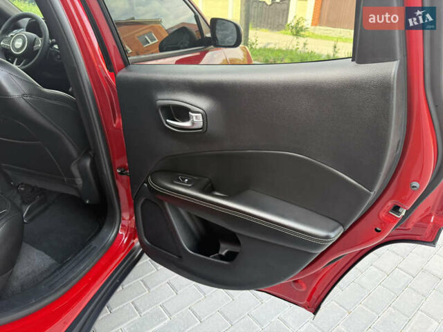 Джип Компас 2021 в Полтаве на Automoto.ua Красный Джип Компас, объемом двигателя 2.36 л и пробегом 100 тыс. км за 17200 $, фото 22 на Automoto.ua