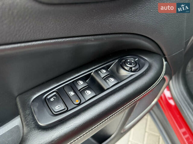 Джип Компас 2021 в Полтаве на Automoto.ua Красный Джип Компас, объемом двигателя 2.36 л и пробегом 100 тыс. км за 17200 $, фото 37 на Automoto.ua