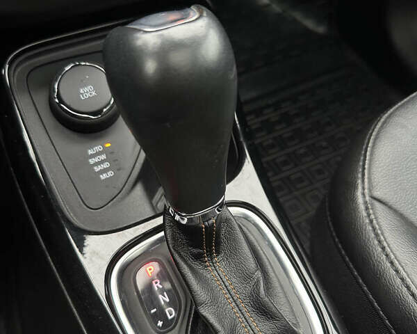 Красный Джип Компас, объемом двигателя 2.4 л и пробегом 62 тыс. км за 18900 $, фото 25 на Automoto.ua