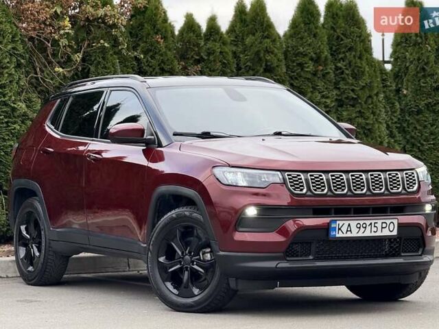 Красный Джип Компас, объемом двигателя 2.36 л и пробегом 100 тыс. км за 18500 $, фото 2 на Automoto.ua