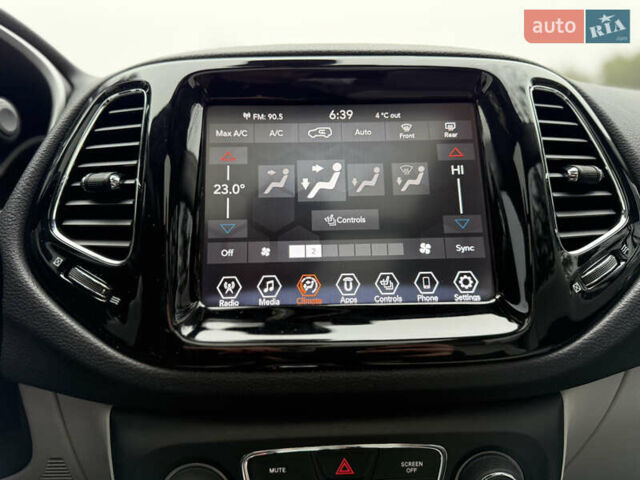 Червоний Джип Compass, об'ємом двигуна 2.36 л та пробігом 119 тис. км за 17900 $, фото 52 на Automoto.ua