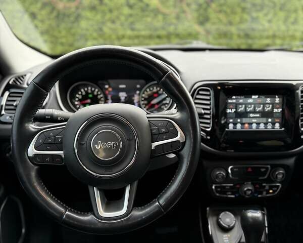 Красный Джип Компас, объемом двигателя 2.36 л и пробегом 100 тыс. км за 18500 $, фото 9 на Automoto.ua