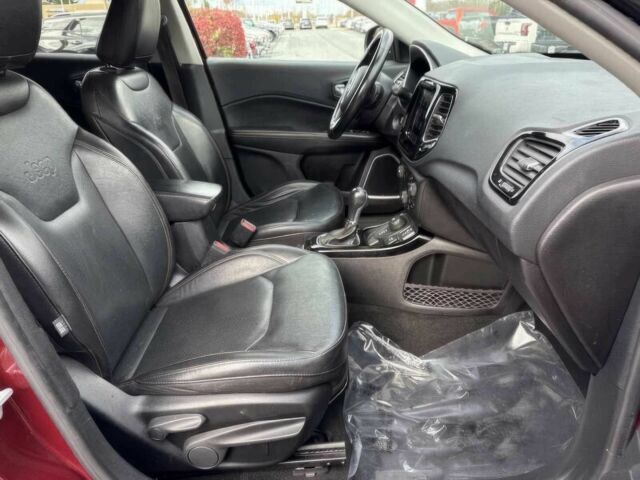 Красный Джип Компас, объемом двигателя 2.4 л и пробегом 27 тыс. км за 6700 $, фото 5 на Automoto.ua