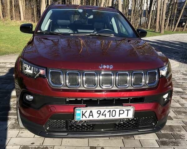 Красный Джип Компас, объемом двигателя 2.36 л и пробегом 48 тыс. км за 18300 $, фото 1 на Automoto.ua