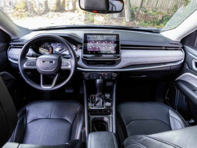 Червоний Джип Compass, об'ємом двигуна 2.4 л та пробігом 41 тис. км за 10400 $, фото 8 на Automoto.ua