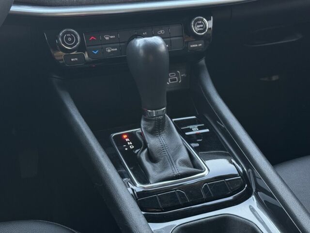 Червоний Джип Compass, об'ємом двигуна 2.4 л та пробігом 141 тис. км за 18300 $, фото 19 на Automoto.ua