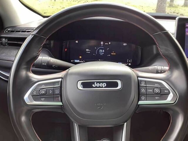 Красный Джип Компас, объемом двигателя 2.4 л и пробегом 15 тыс. км за 12000 $, фото 5 на Automoto.ua