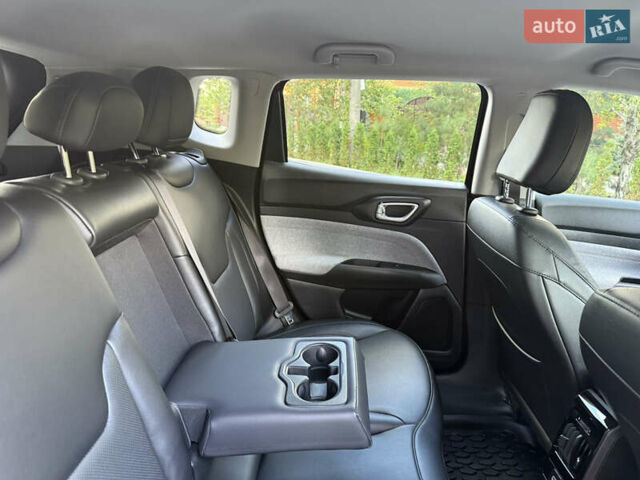 Червоний Джип Compass, об'ємом двигуна 2.36 л та пробігом 76 тис. км за 21500 $, фото 25 на Automoto.ua