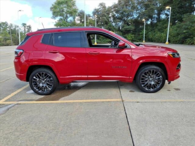 Красный Джип Компас, объемом двигателя 2.4 л и пробегом 10 тыс. км за 15200 $, фото 3 на Automoto.ua