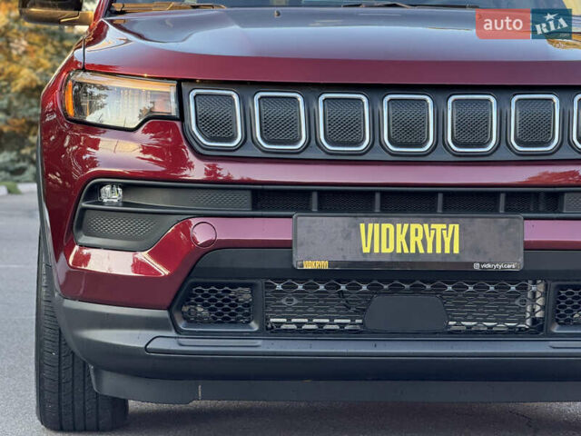 Червоний Джип Compass, об'ємом двигуна 2.4 л та пробігом 141 тис. км за 18300 $, фото 12 на Automoto.ua