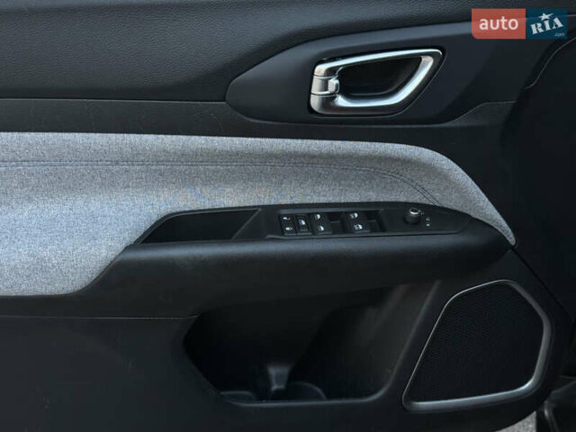 Червоний Джип Compass, об'ємом двигуна 2.4 л та пробігом 141 тис. км за 18300 $, фото 26 на Automoto.ua