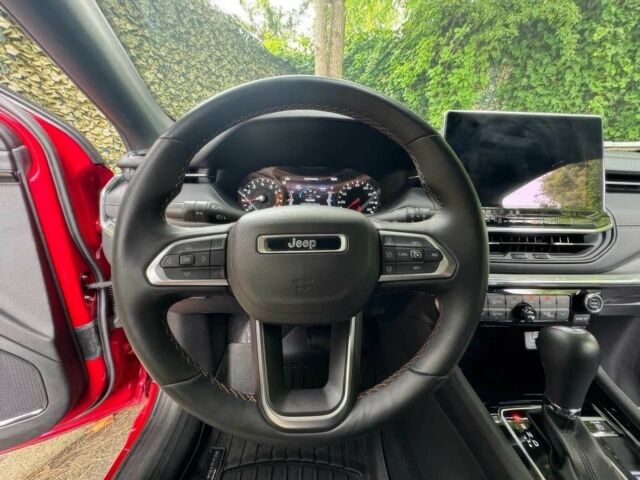 Червоний Джип Compass, об'ємом двигуна 2.4 л та пробігом 34 тис. км за 8500 $, фото 6 на Automoto.ua