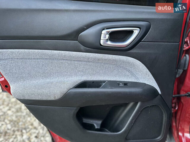 Красный Джип Компас, объемом двигателя 2 л и пробегом 129 тыс. км за 13999 $, фото 16 на Automoto.ua