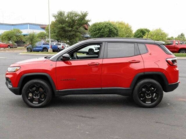 Червоний Джип Compass, об'ємом двигуна 2 л та пробігом 13 тис. км за 5100 $, фото 3 на Automoto.ua