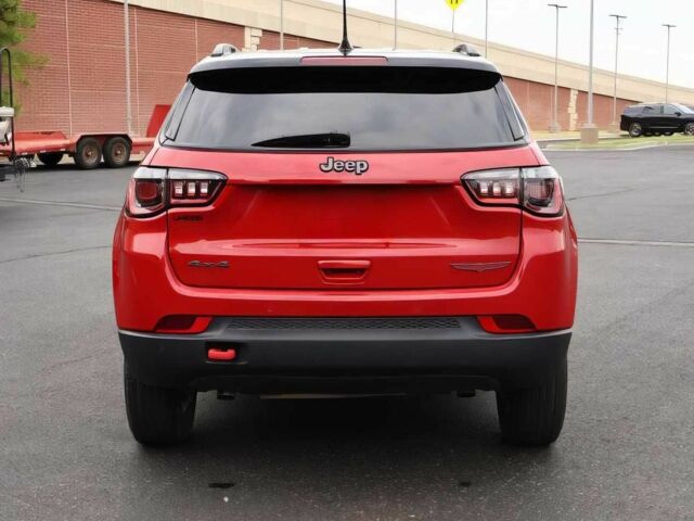 Червоний Джип Compass, об'ємом двигуна 2 л та пробігом 13 тис. км за 5100 $, фото 5 на Automoto.ua