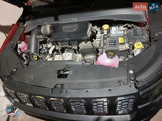 Червоний Джип Compass, об'ємом двигуна 2 л та пробігом 1 тис. км за 19999 $, фото 1 на Automoto.ua
