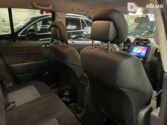 Джип Компас, объемом двигателя 0 л и пробегом 111 тыс. км за 10900 $, фото 23 на Automoto.ua